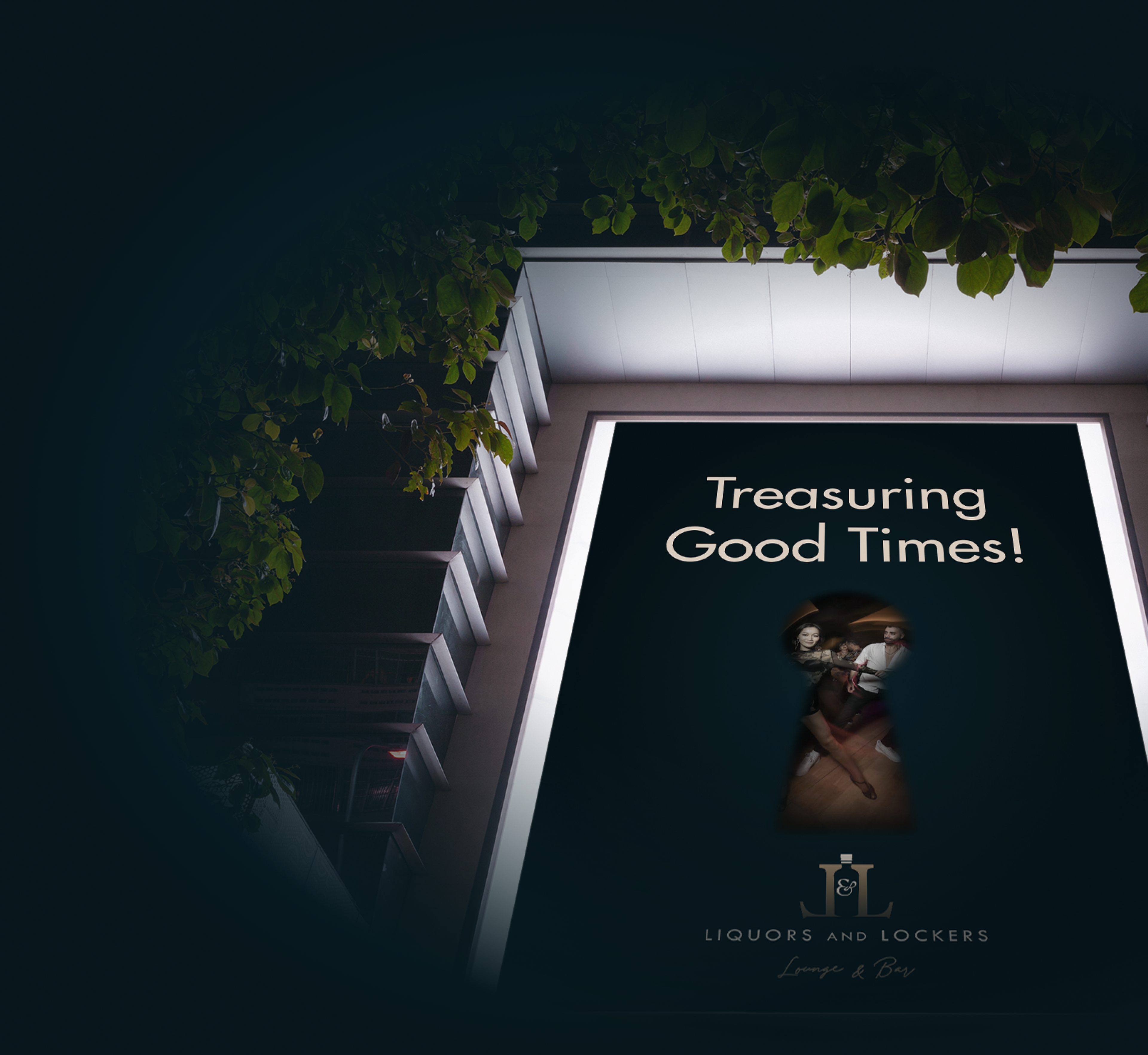 Liquors & Lockers, a premium restaurant and bar concept in Hinjewadi, Pune.-banner