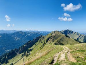 Berggipfel im Sommer