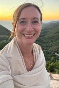 Portrait Alexandra Cordes-Guth mit Sonnenuntergang