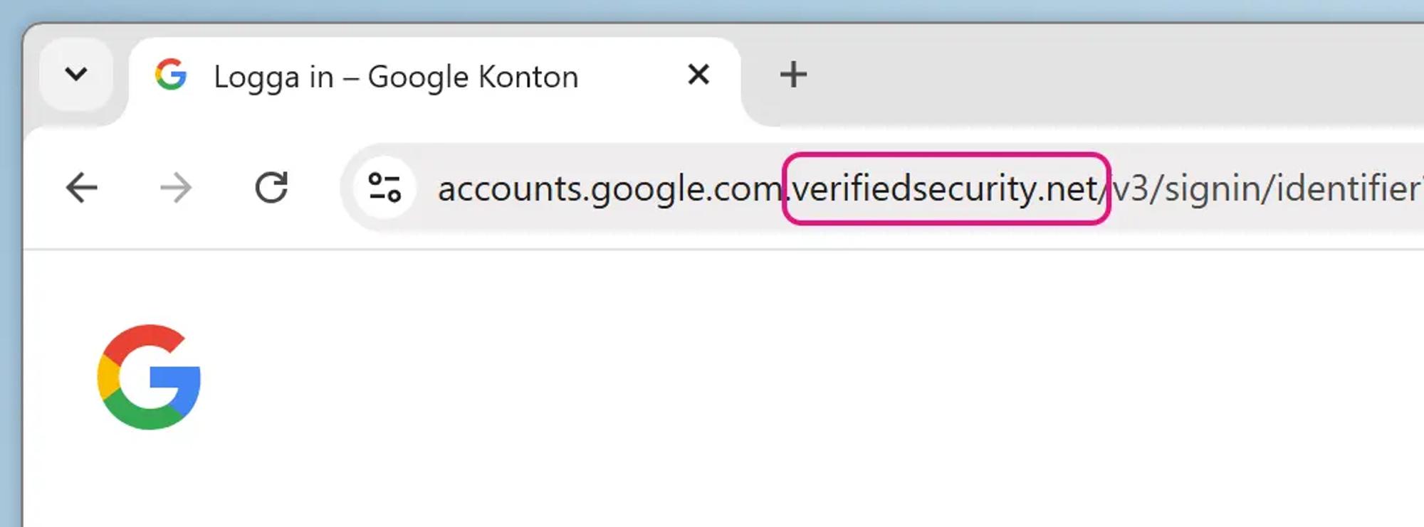 Skärmavbild av adressfältet i Google Chrome. Webbadressen som visas är ”accounts.google.com.verifiedsecurity.net/v3/signin”. Huvuddomänen (”verifiedsecurity.net”) är markerad.