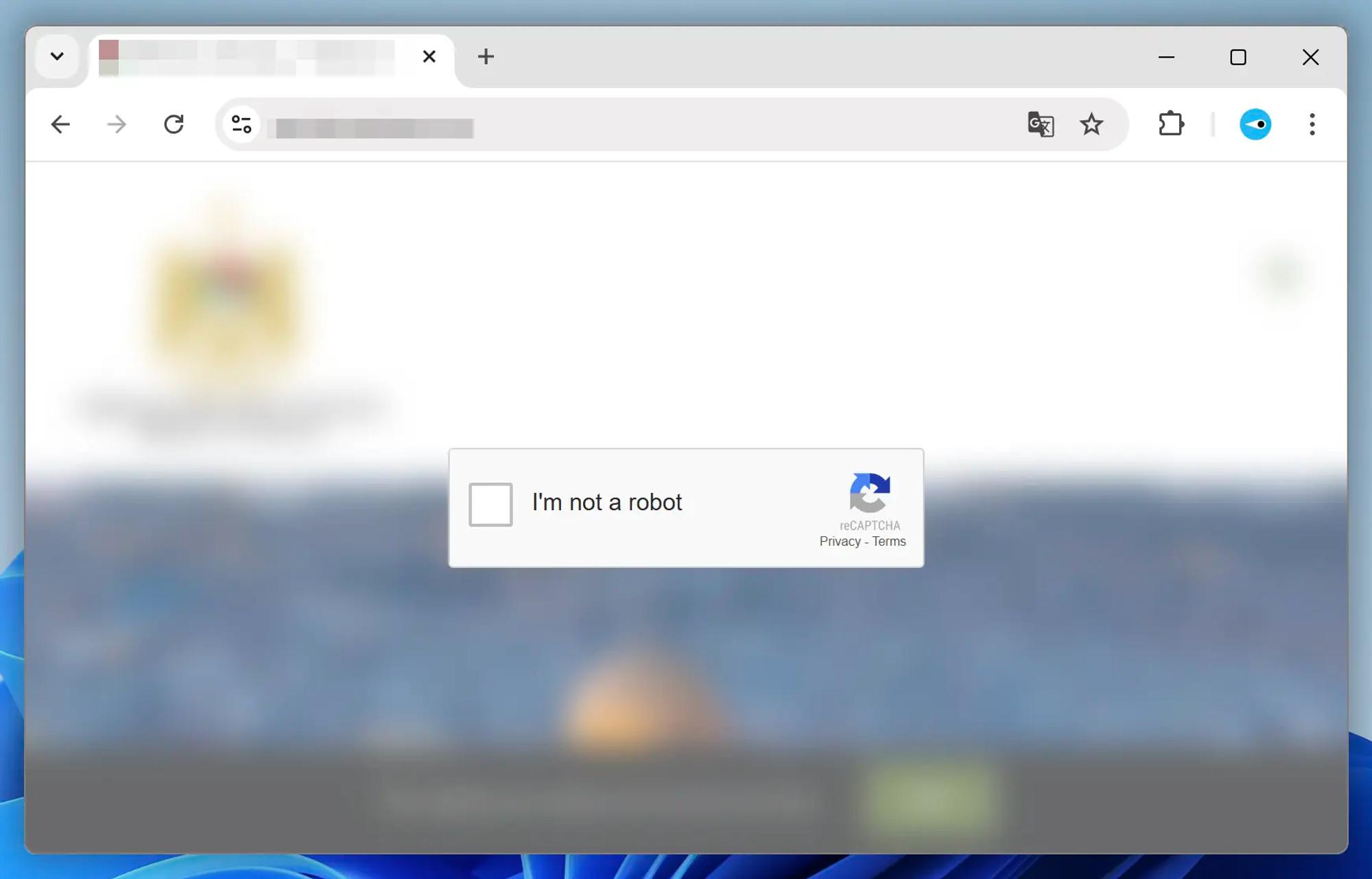 Skärmavbild av Chrome i Windows 11 som visar en webbplats med en (falsk) Google Recaptcha-ruta. I rutan står ”jag är inte en robot” (på engelska).
