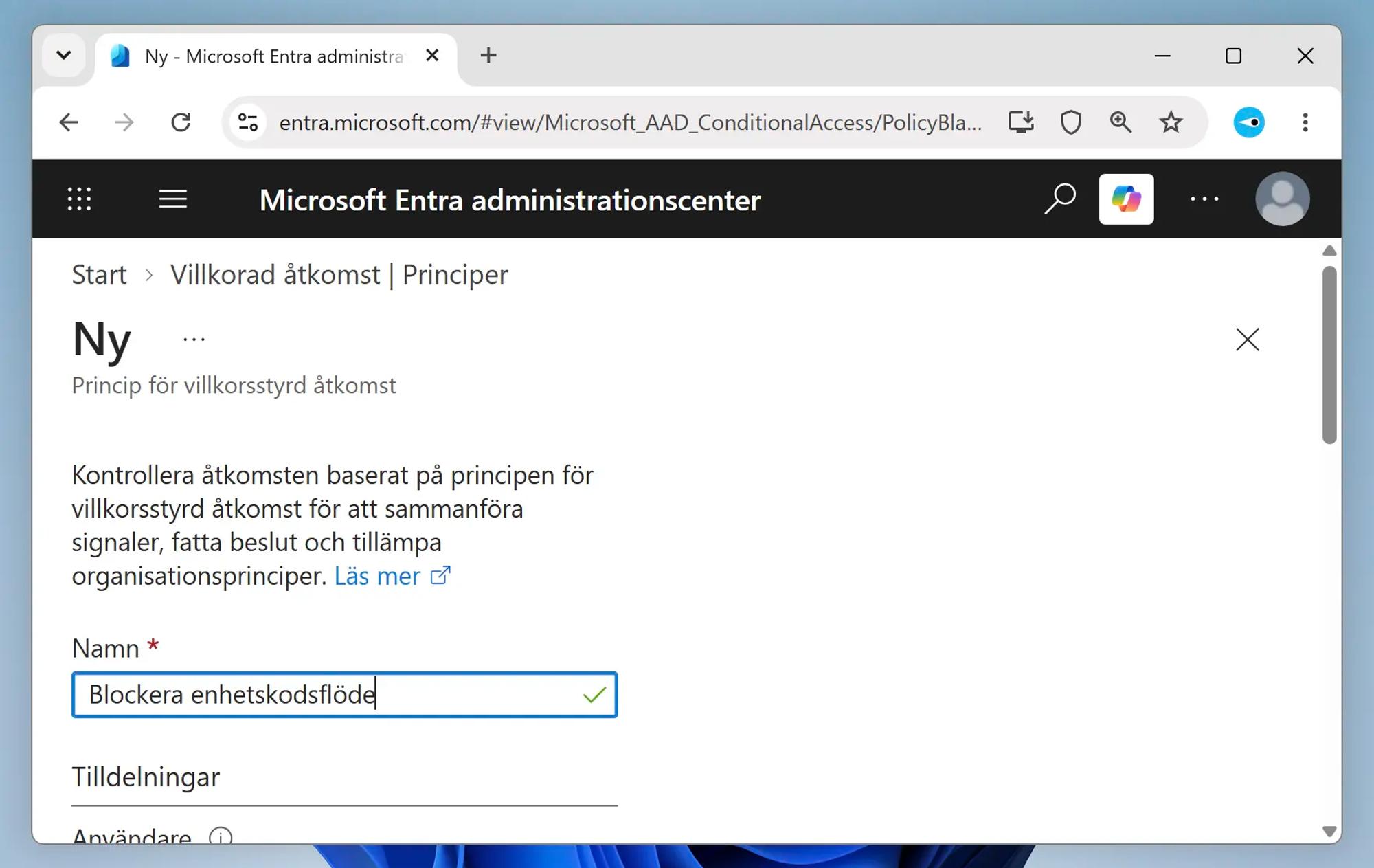 Skärmavbild av Microsoft Entra administrationscenter som visar skapandet av en ny villkorsstyrd åtkomstprincip vid namn Blockera enhetskodsflöde.