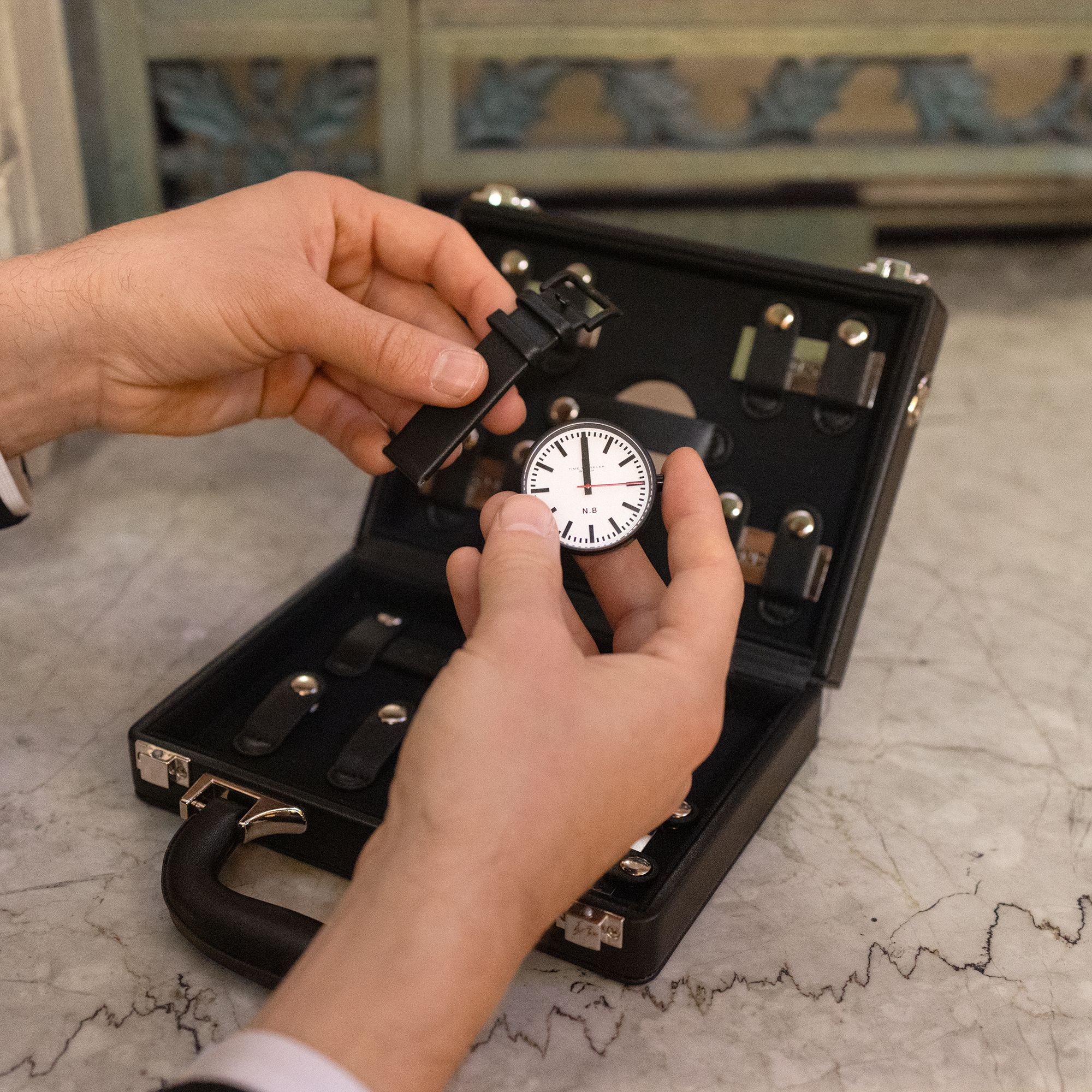 ルピー 時計&財布セット Nik Bentel Studio - The Time Traveler Watch