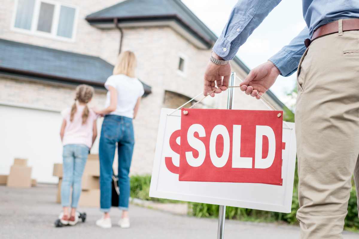 Buying a Home During a Recession: Is it Worth it?
