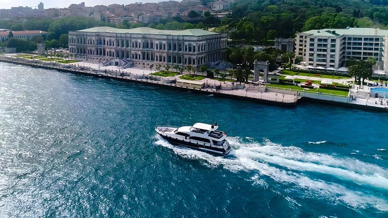 Dolmabahçe Palace, Istanbul, Turkey