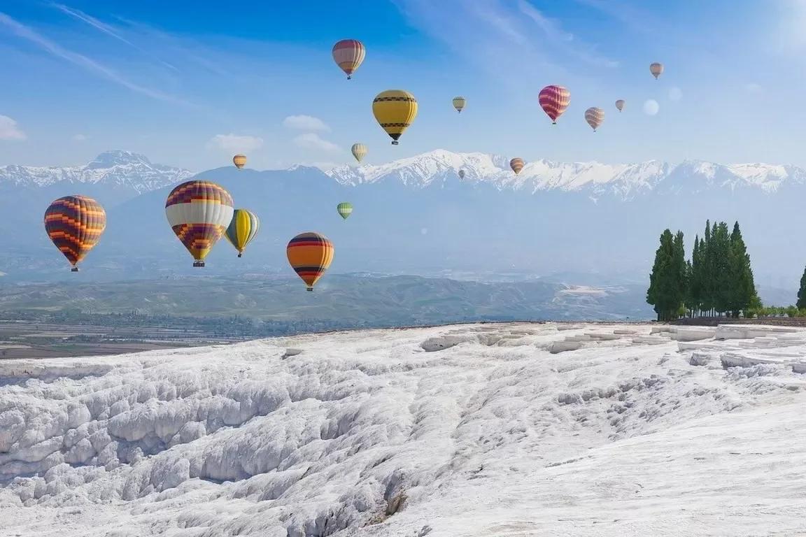 Travertine Terraces Hot Air Balloons, Pamukkale, Turkey
