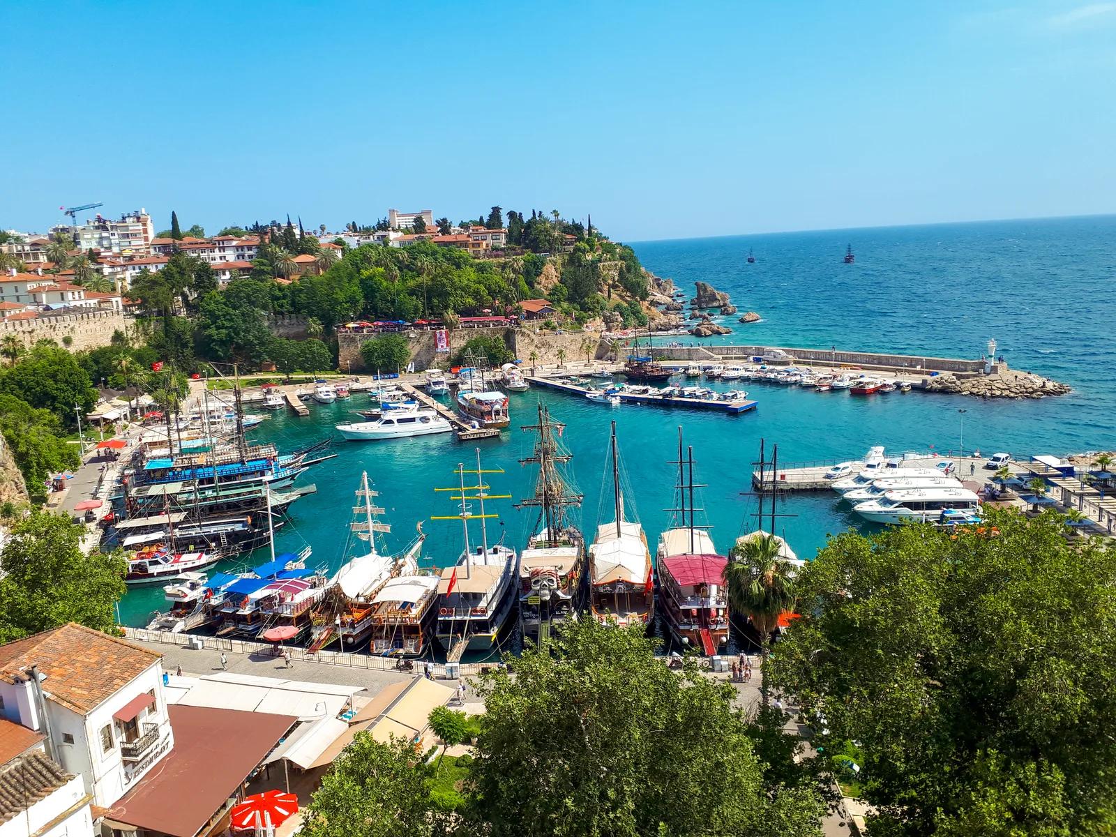 Vista del Puerto Antiguo de Kaleiçi, Antalya, Turquía