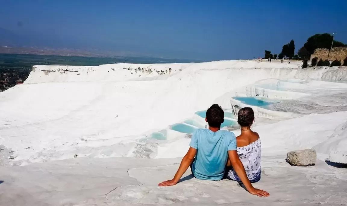 Travertine Terraces Couple, Pamukkale, Turkey