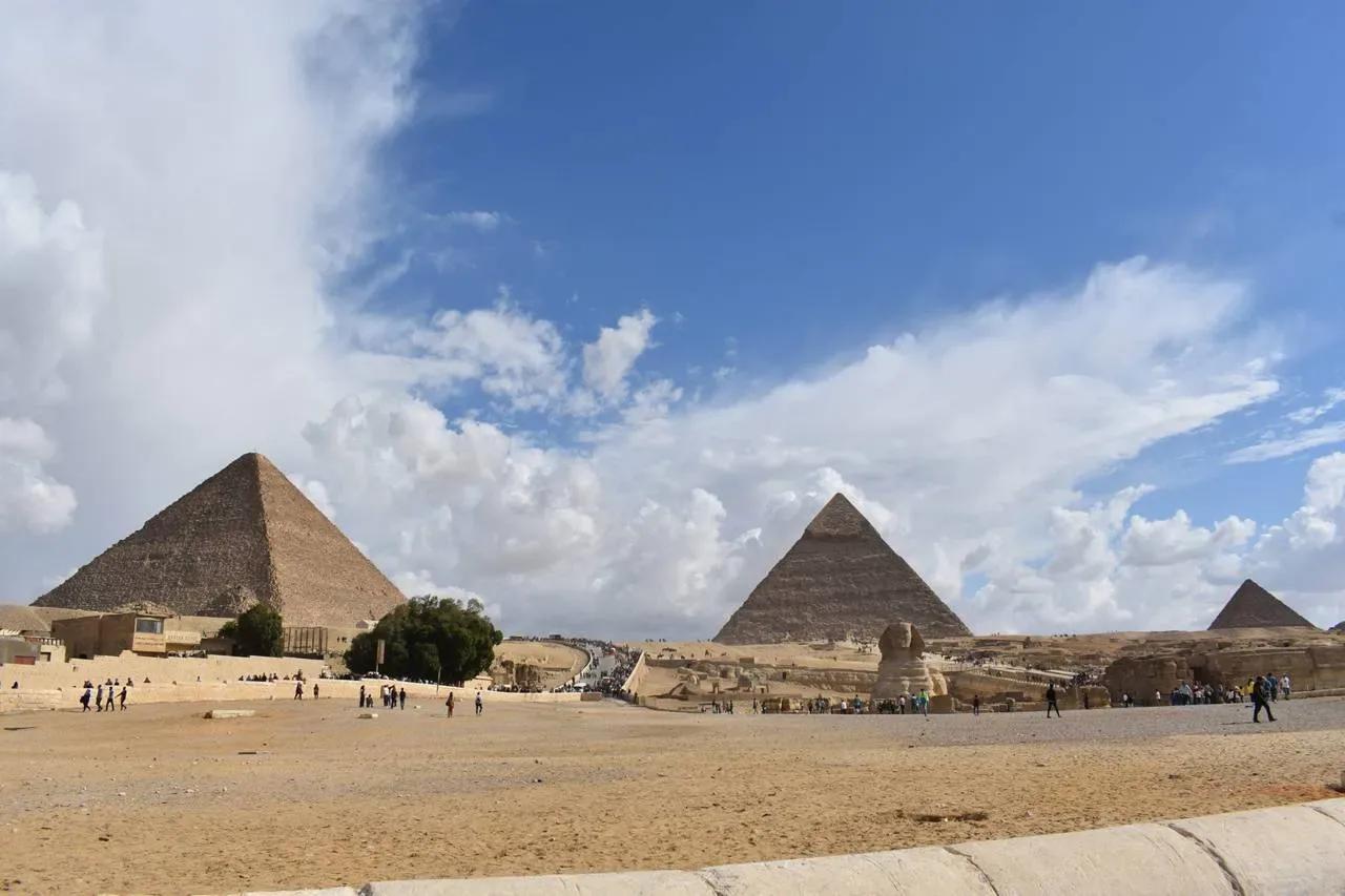 Pyramids And Sphinx, Giza, Egypt