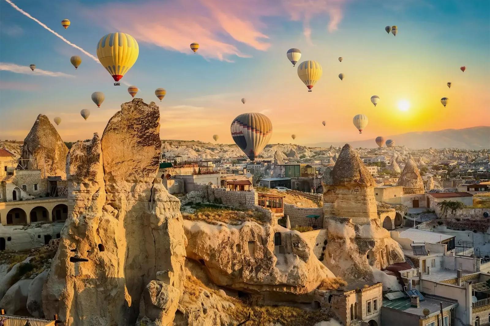 Hot Air Balloons Fairy Chimneys, Cappadocia, Turkey