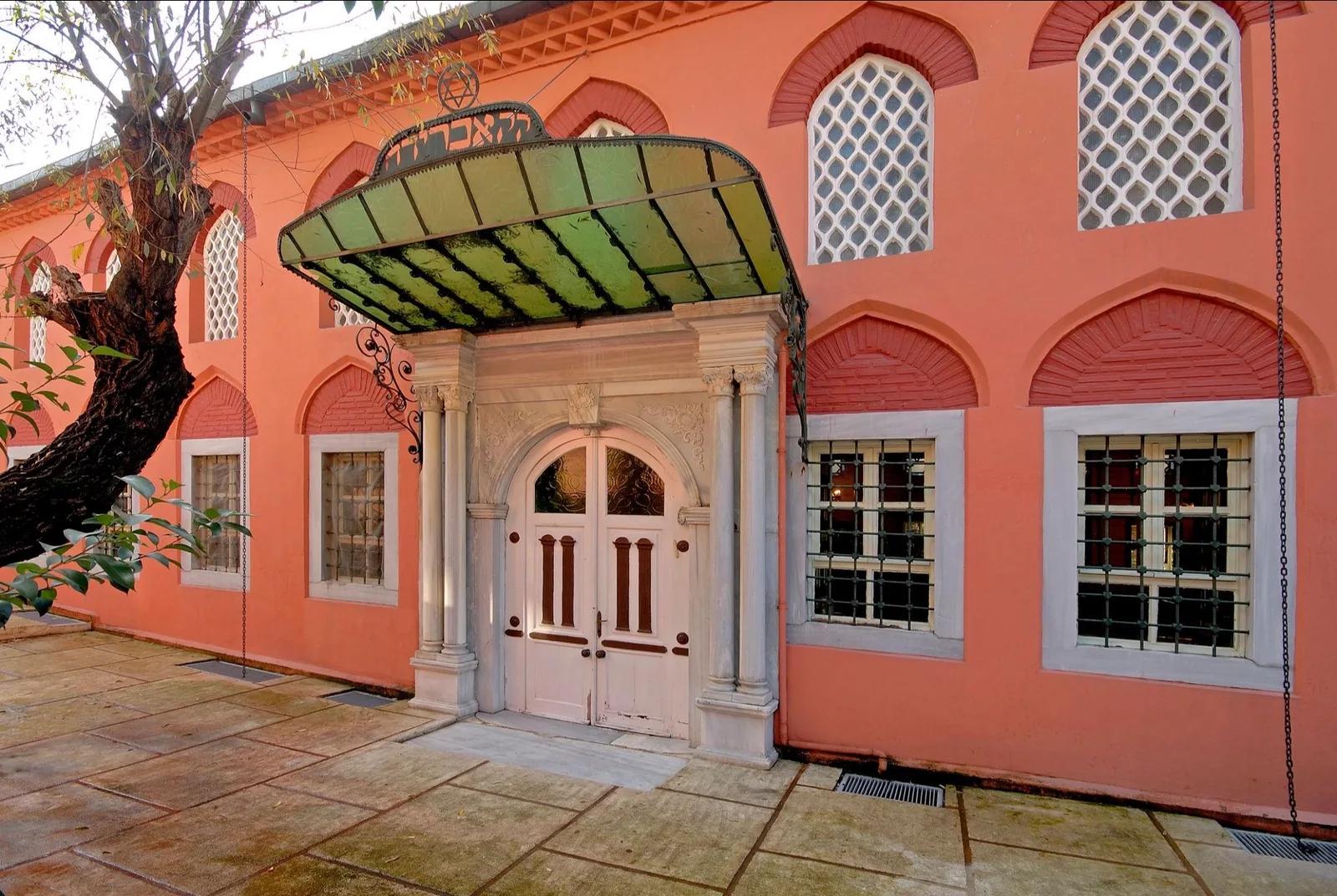 Neve Shalom Synagogue, Istanbul, Turkey