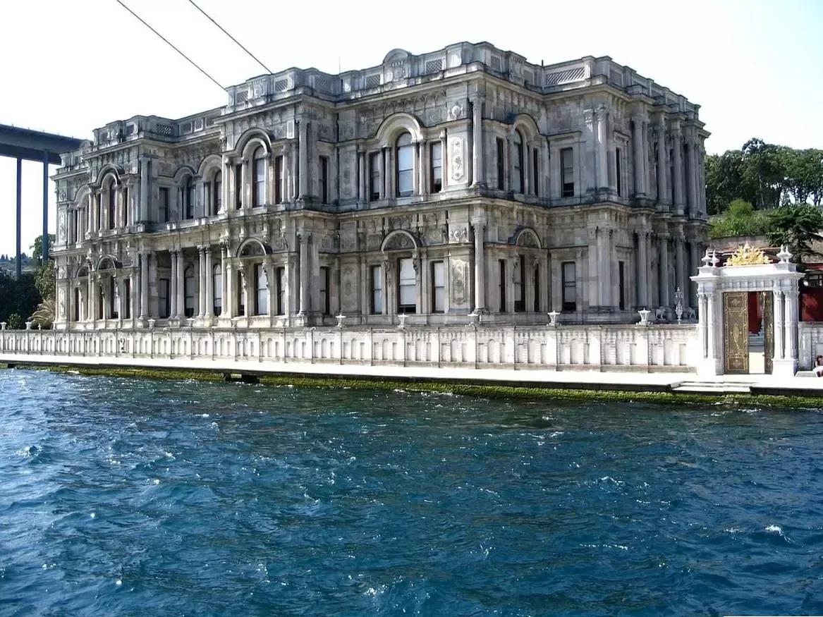Beylerbeyi Palace Waterfront, Istanbul, Turkey
