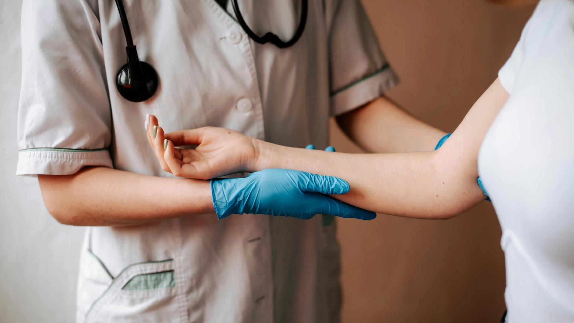 Clinical Pharmacy vs. Staff Pharmacy: Navigating the Differences