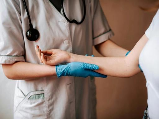 Clinical Pharmacy vs. Staff Pharmacy: Navigating the Differences