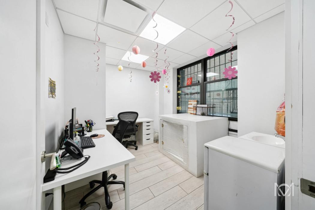 336 Central Park West, Medical Retail 12