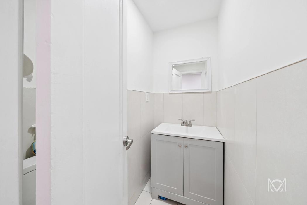 336 Central Park West, Medical Retail 13