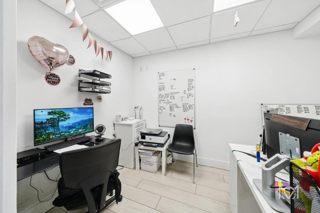 336 Central Park West, Medical Retail 7
