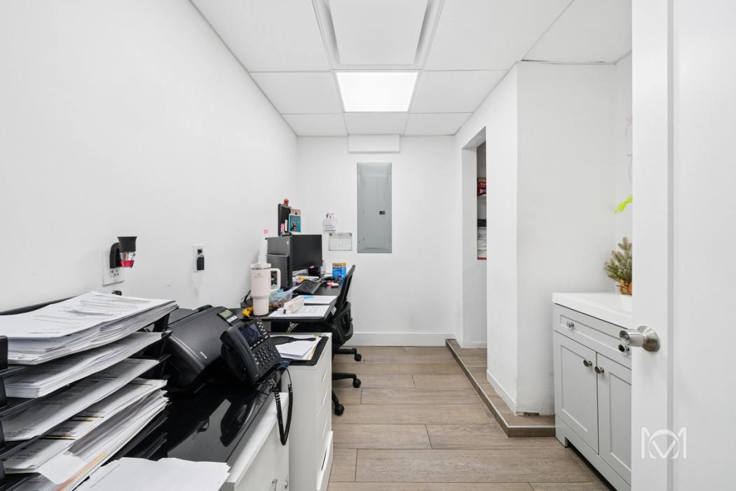 336 Central Park West, Medical Retail 9