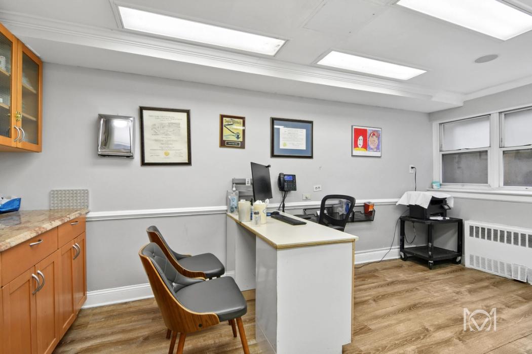 116 East 36th St, Medical Retail 9