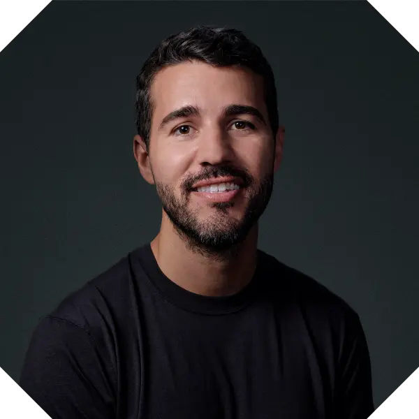 Gabe Pereyra 공식 인물 사진