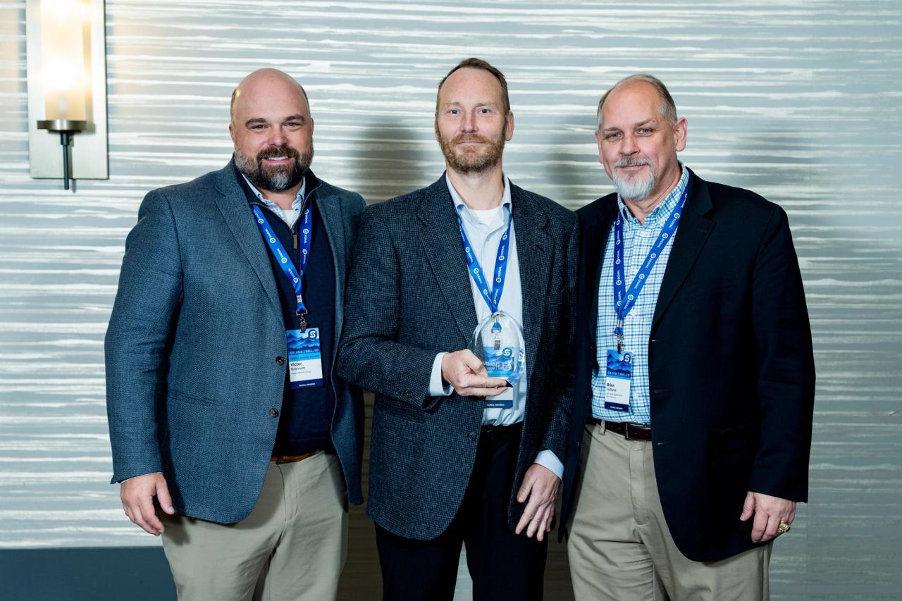 Vigor Marine Group Receives Signal Mutual Industry Safety Leadership Award 