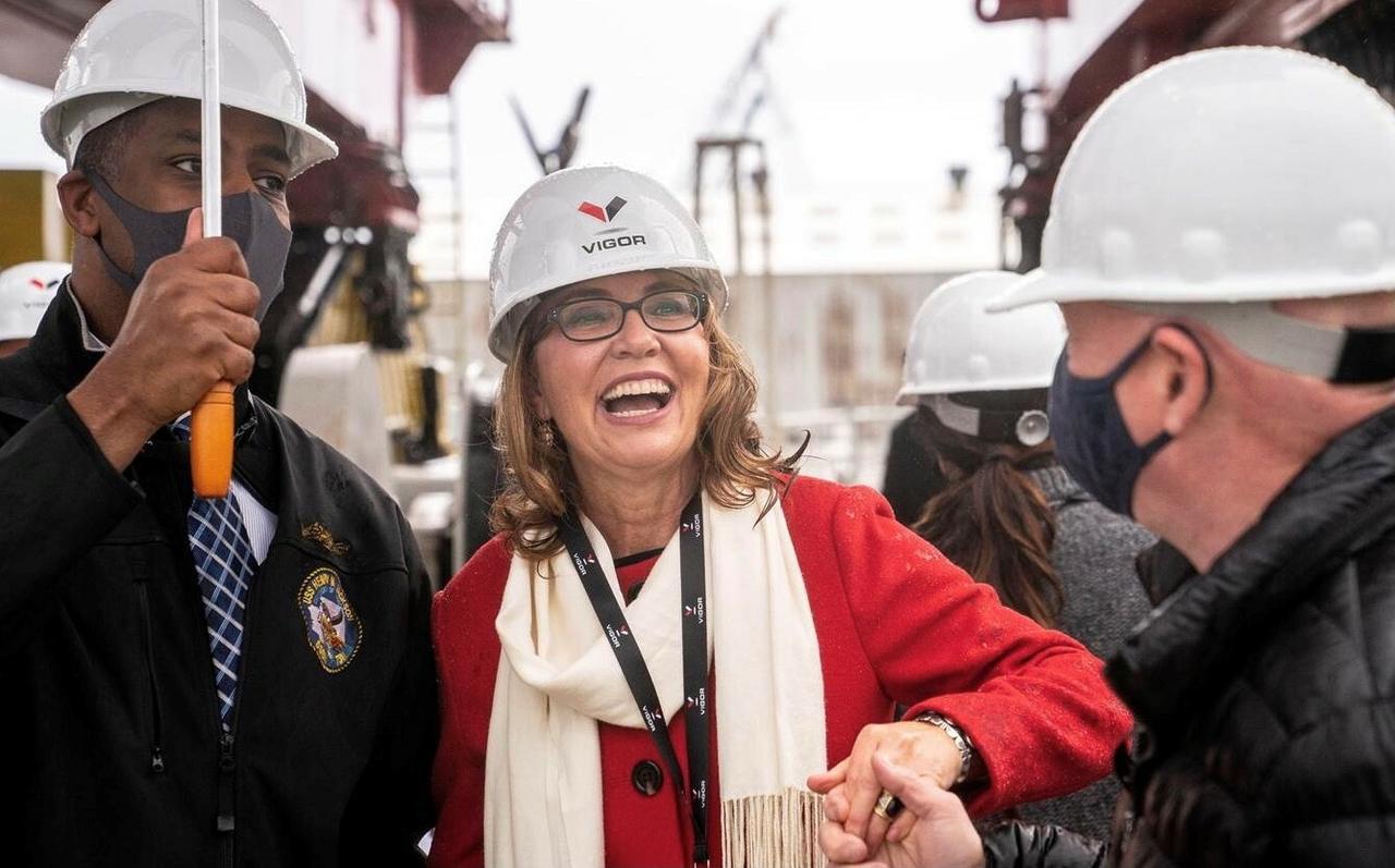Former Congresswoman Gabrielle Giffords, Senator Mark Kelly, Senate Commerce Committee Chair Maria Cantwell, House Armed Services Committee Chair Adam Smith Tour Vigor, USS Gabrielle Giffords at Harbor Island