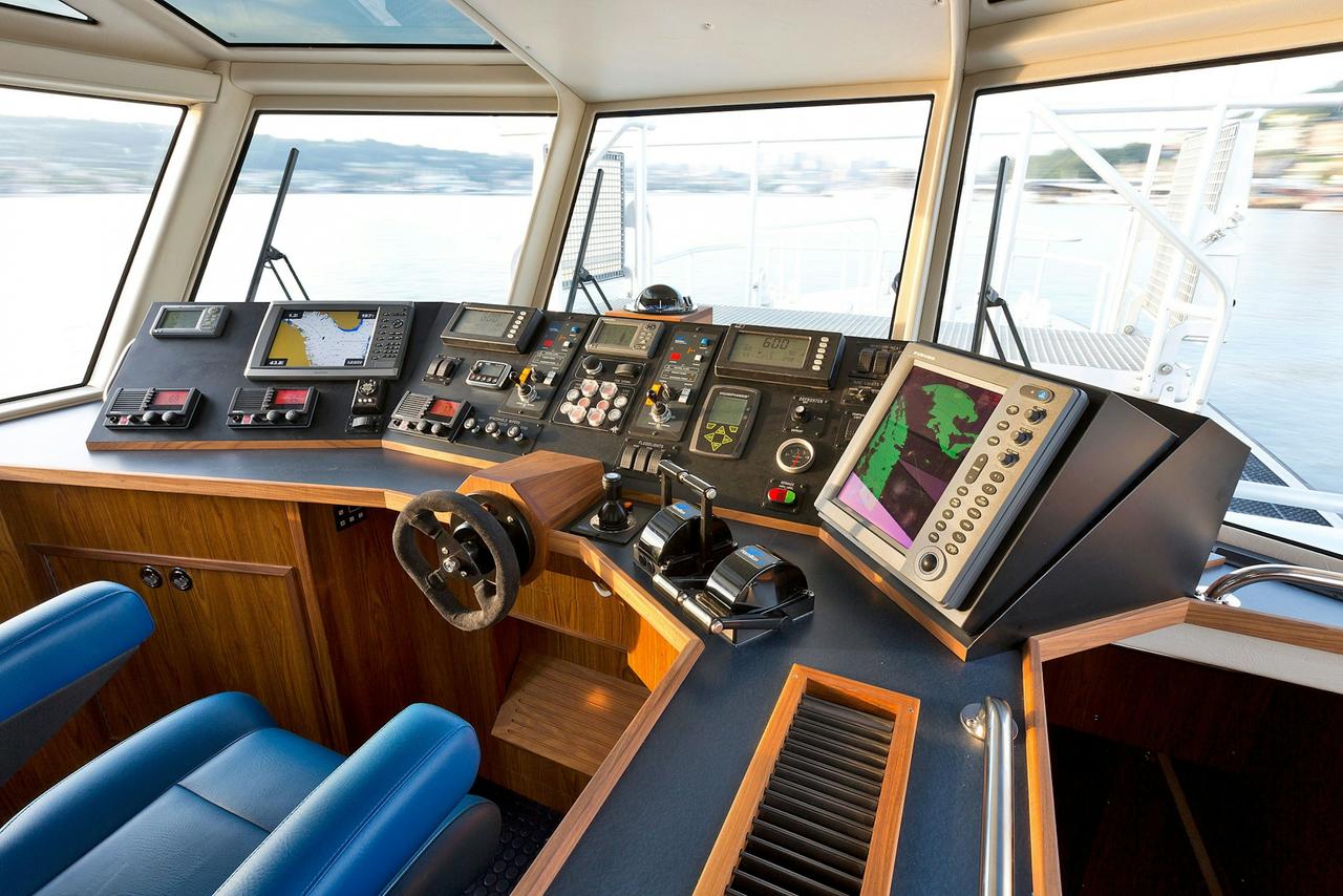 Pilot Boat Controls