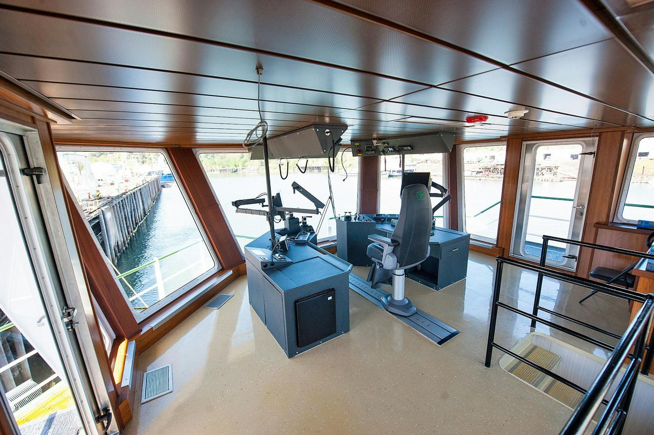 Point Class Tug Crown Wheelhouse