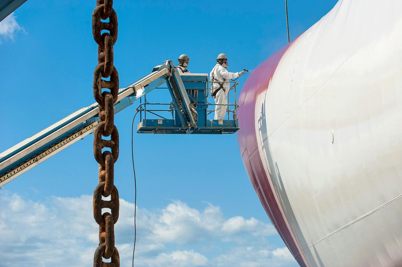 Painting the Radiance of the Seas