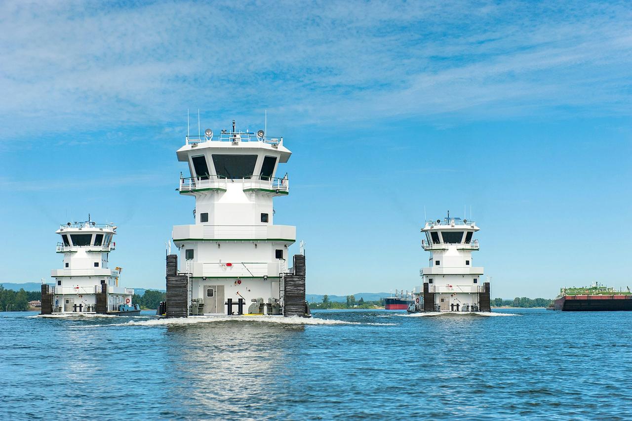 3 Point Class Tugboats Running