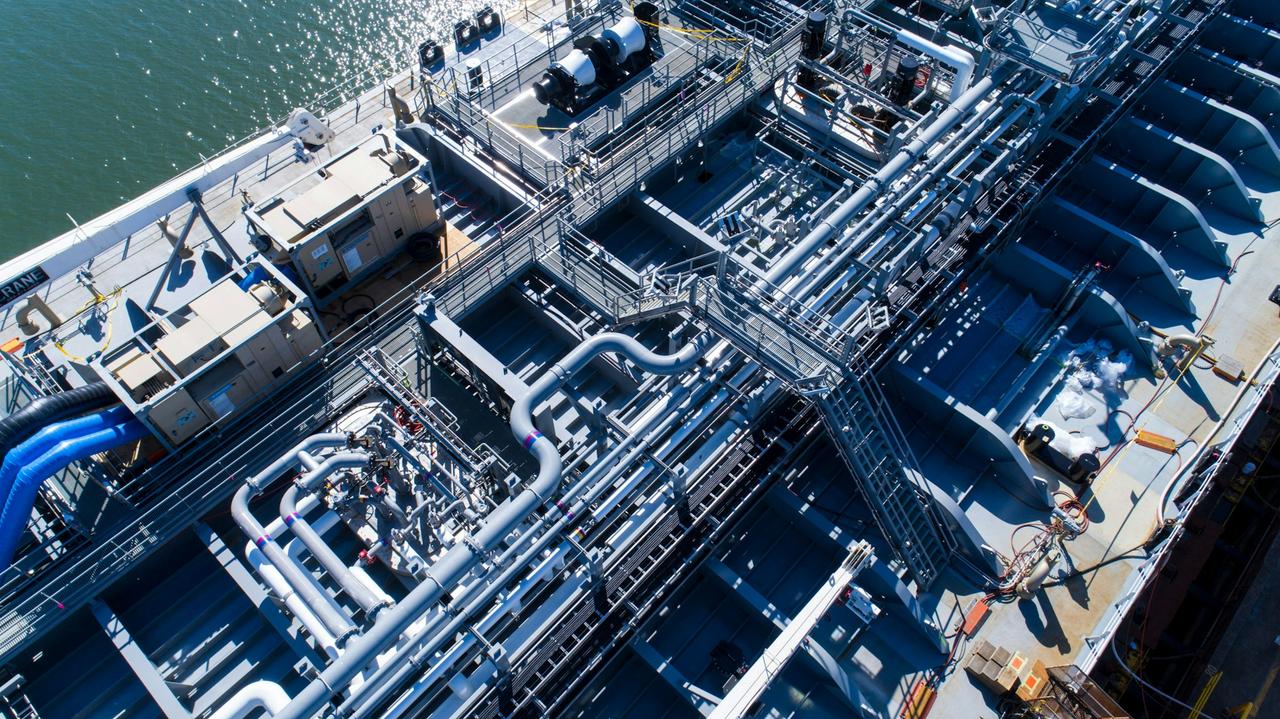 Refrigerated Liquefied Ammonia Barge overhead