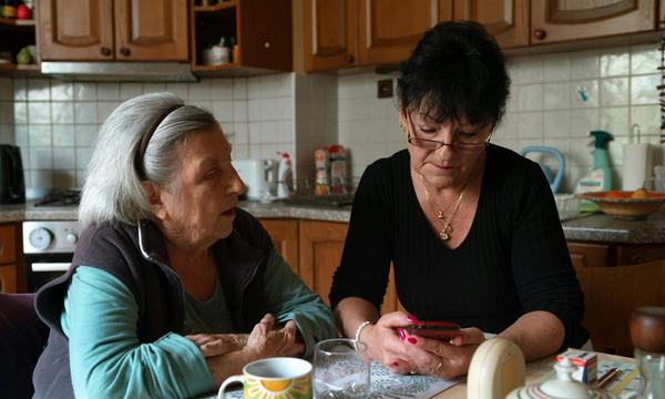 Working as an Independent Caregiver in the UK: Guidance