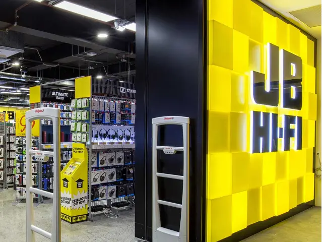 Photograph of a JB Hi-Fi storefront at a shopping centre