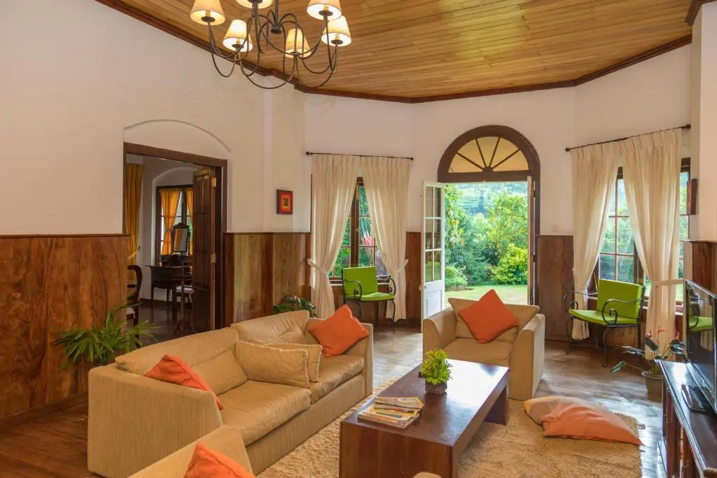 Iona Bungalow by Lalan