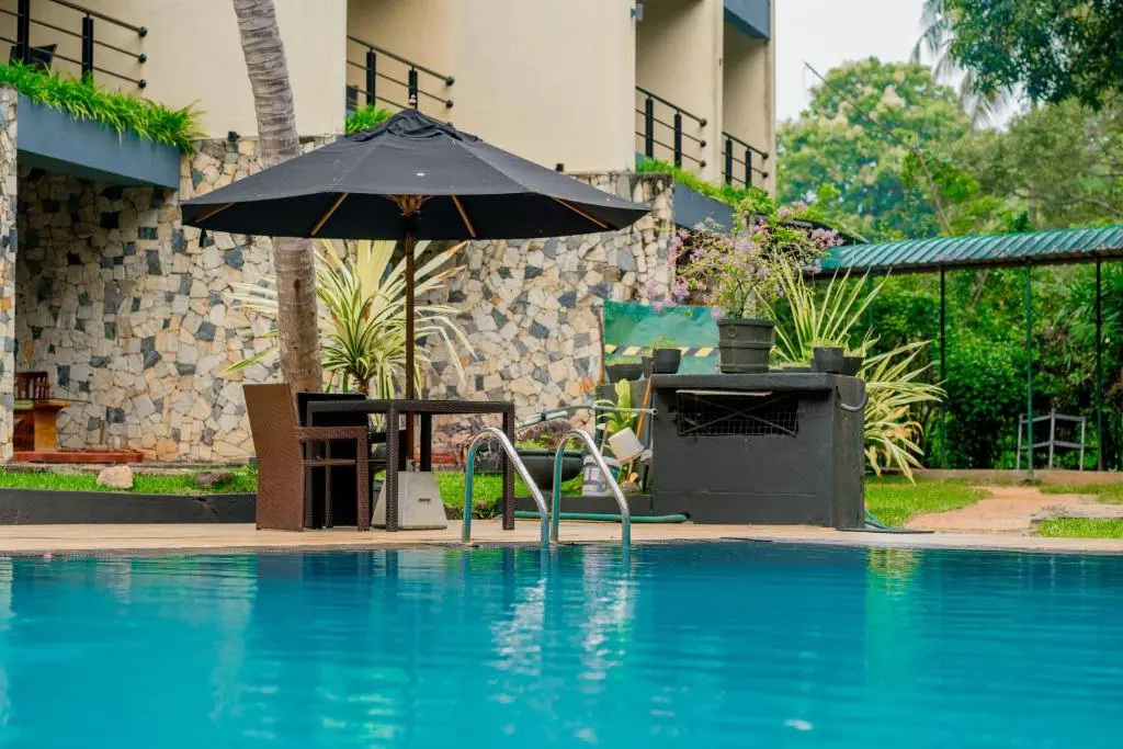 Miridiya Lake Resort