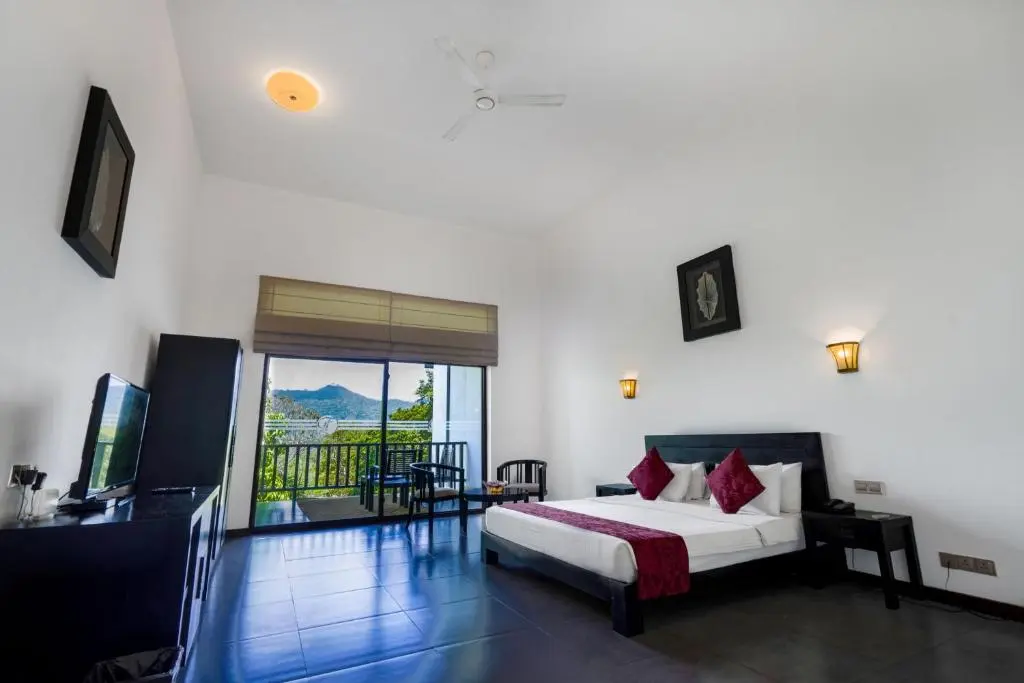Grand Tamarind Lake