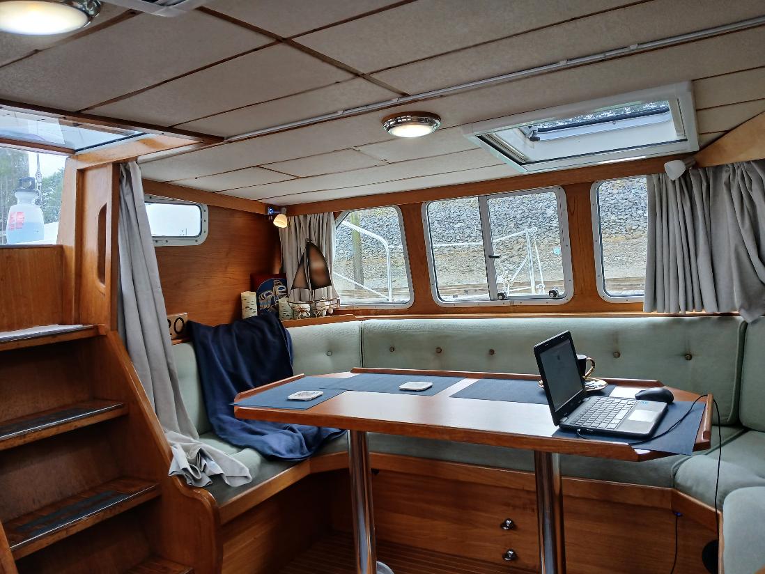 Dining area in Pilot house