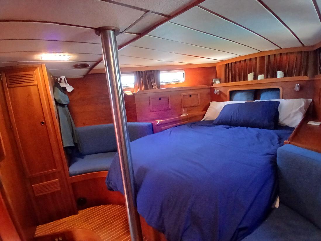 Spacious and comfortable aft state room