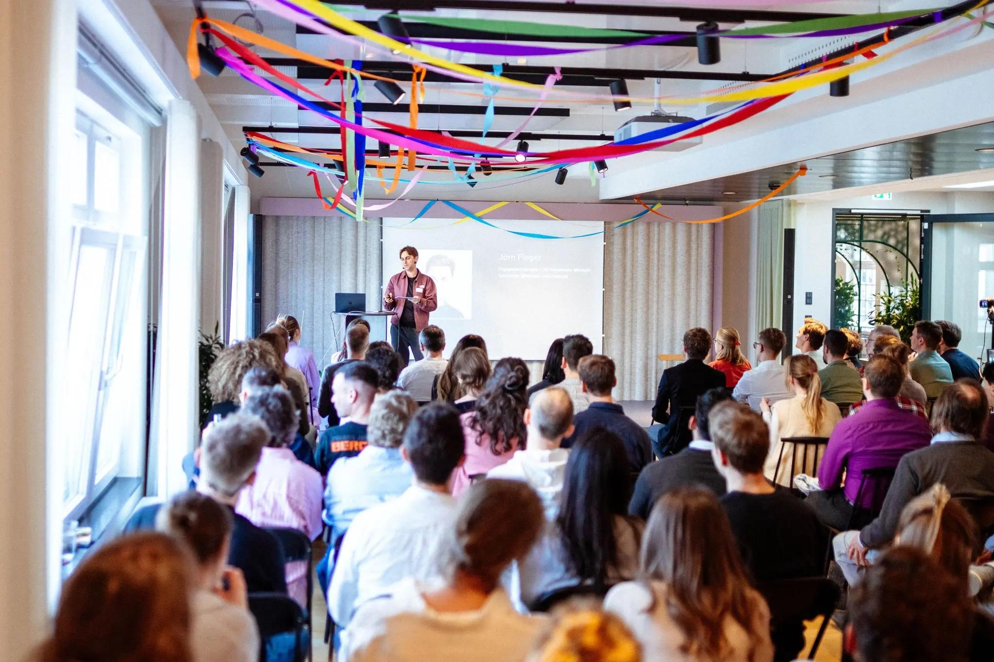 Picture from a Netlight Event