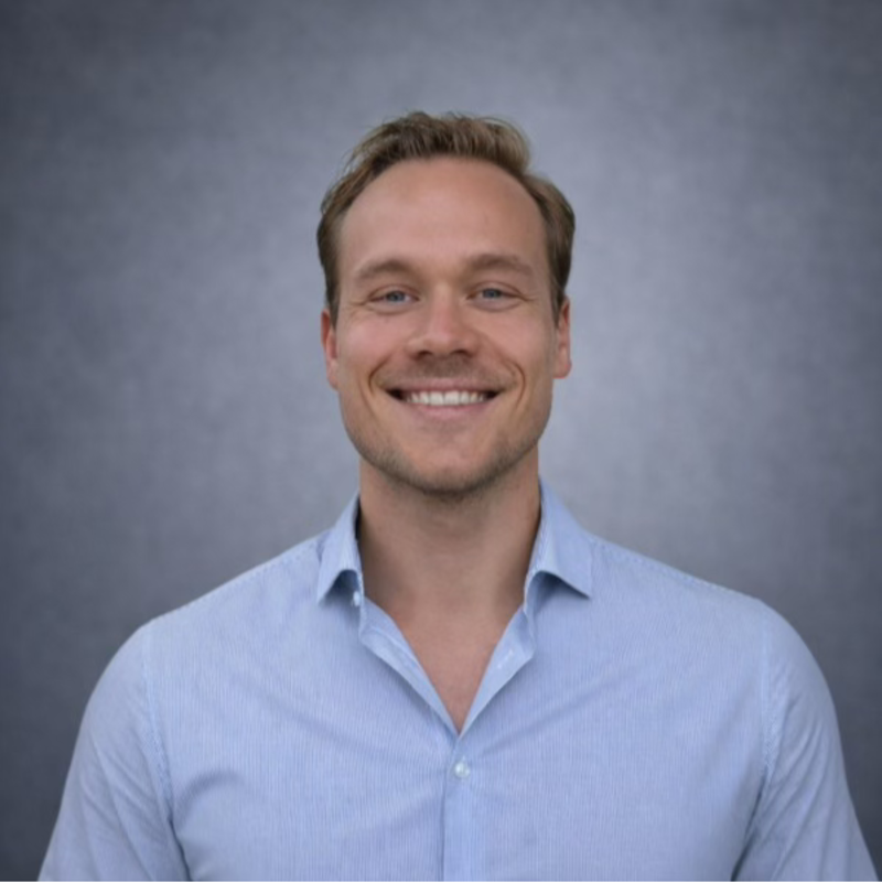 Smiling man wearing a shirt