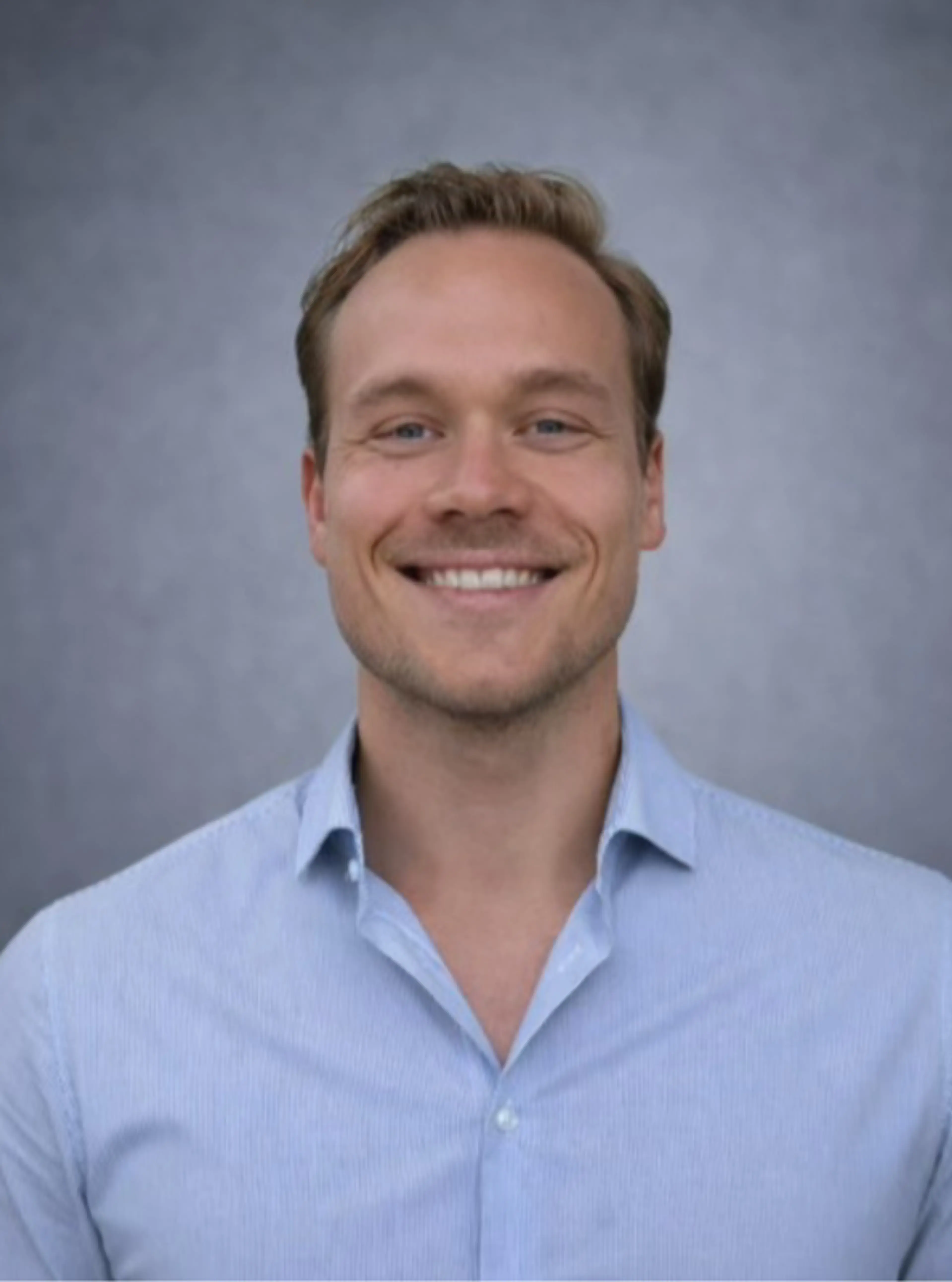 Smiling man wearing a shirt