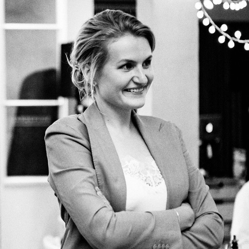 Smiling woman. 