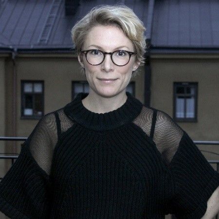 Smiling woman. 