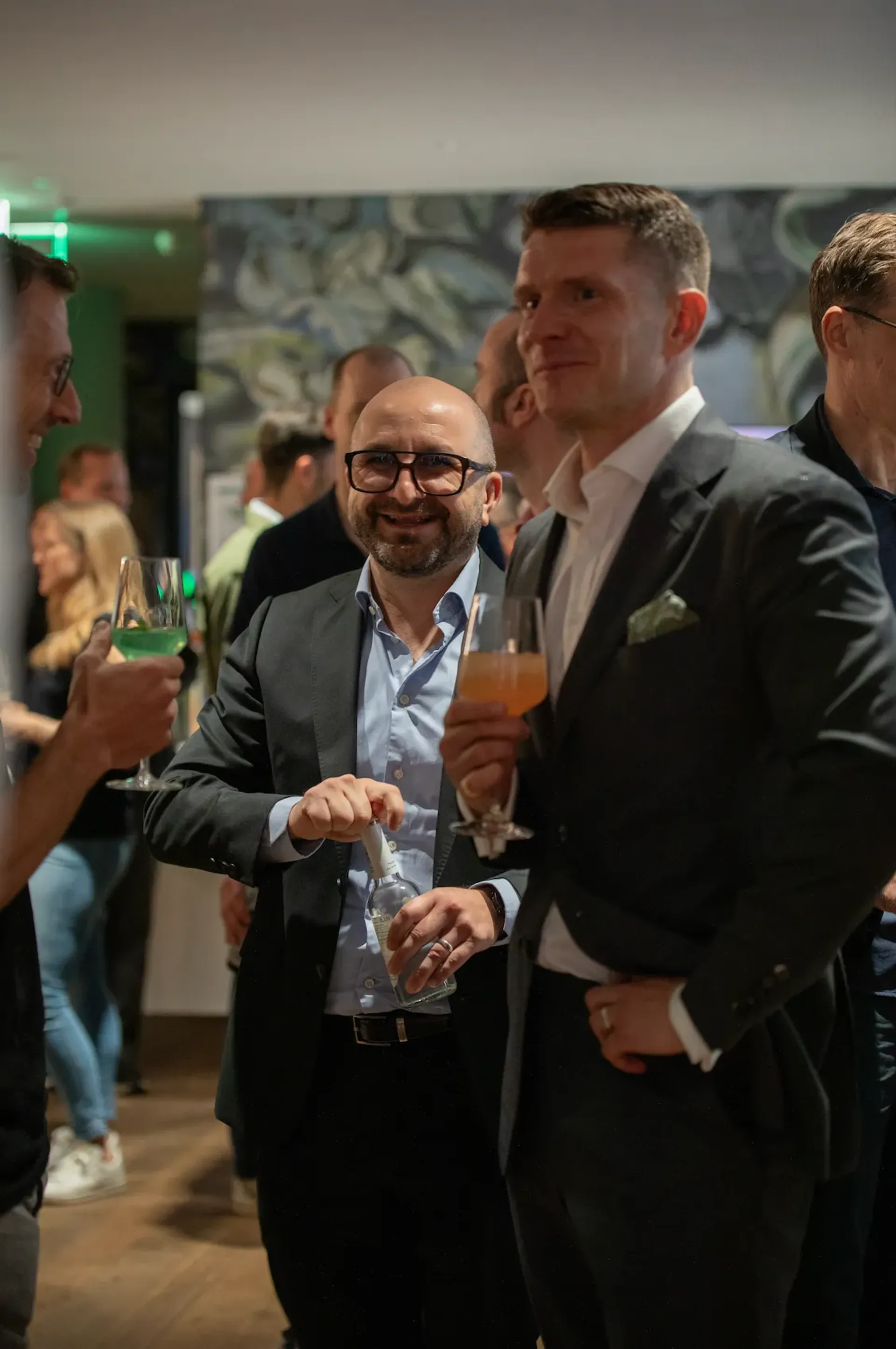 Minutes before a moment