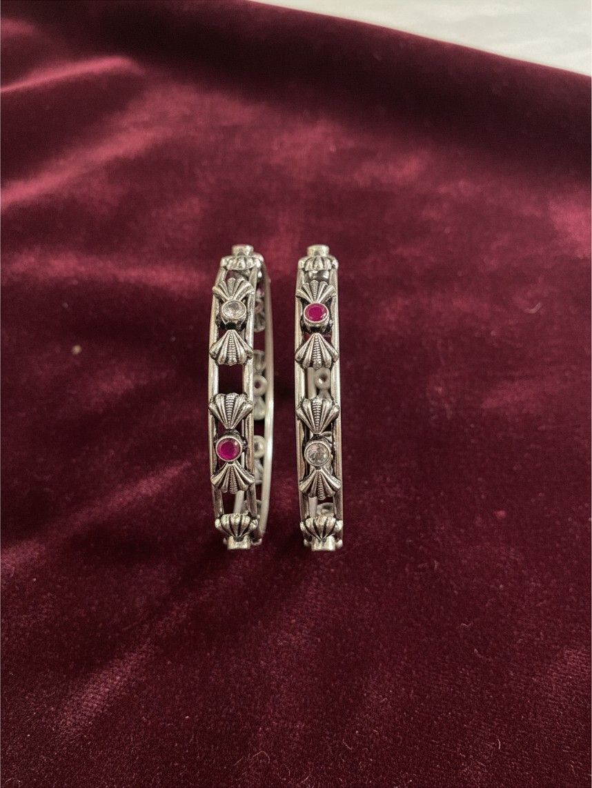 Antique bangle 