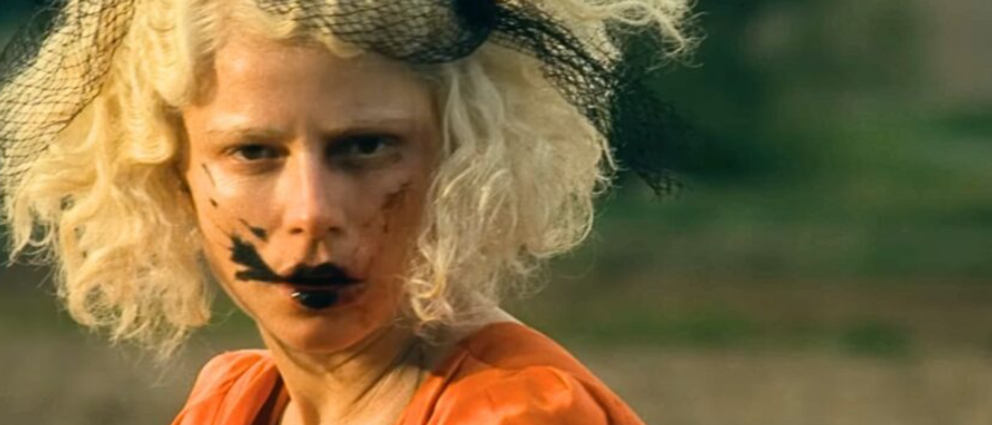 'Here comes the M0therf*ck!ng Bride !'