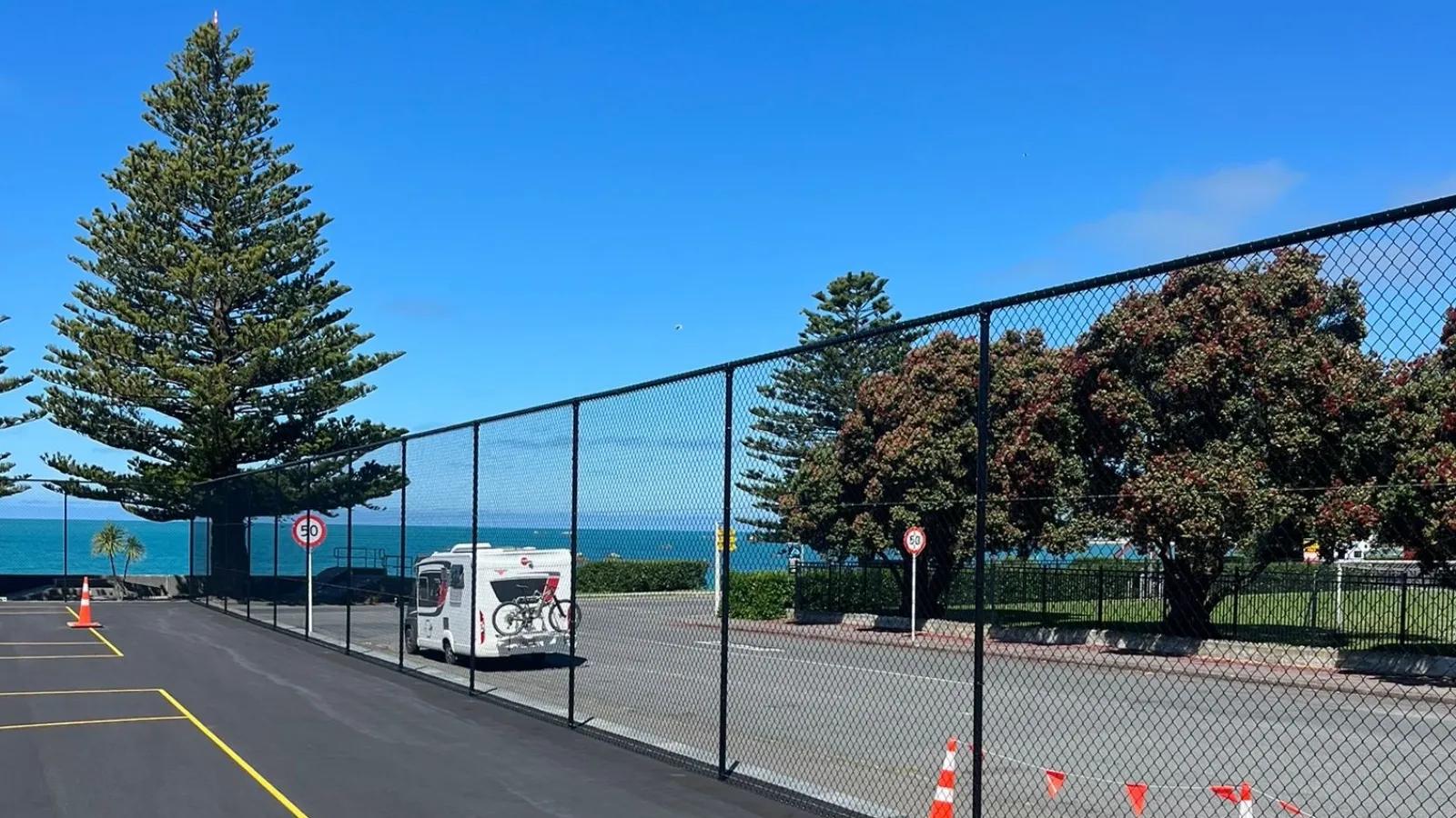 SPORTS FENCING
