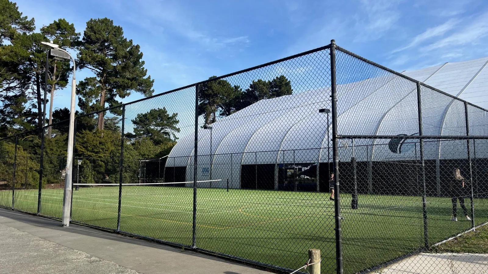 SPORTS FENCING