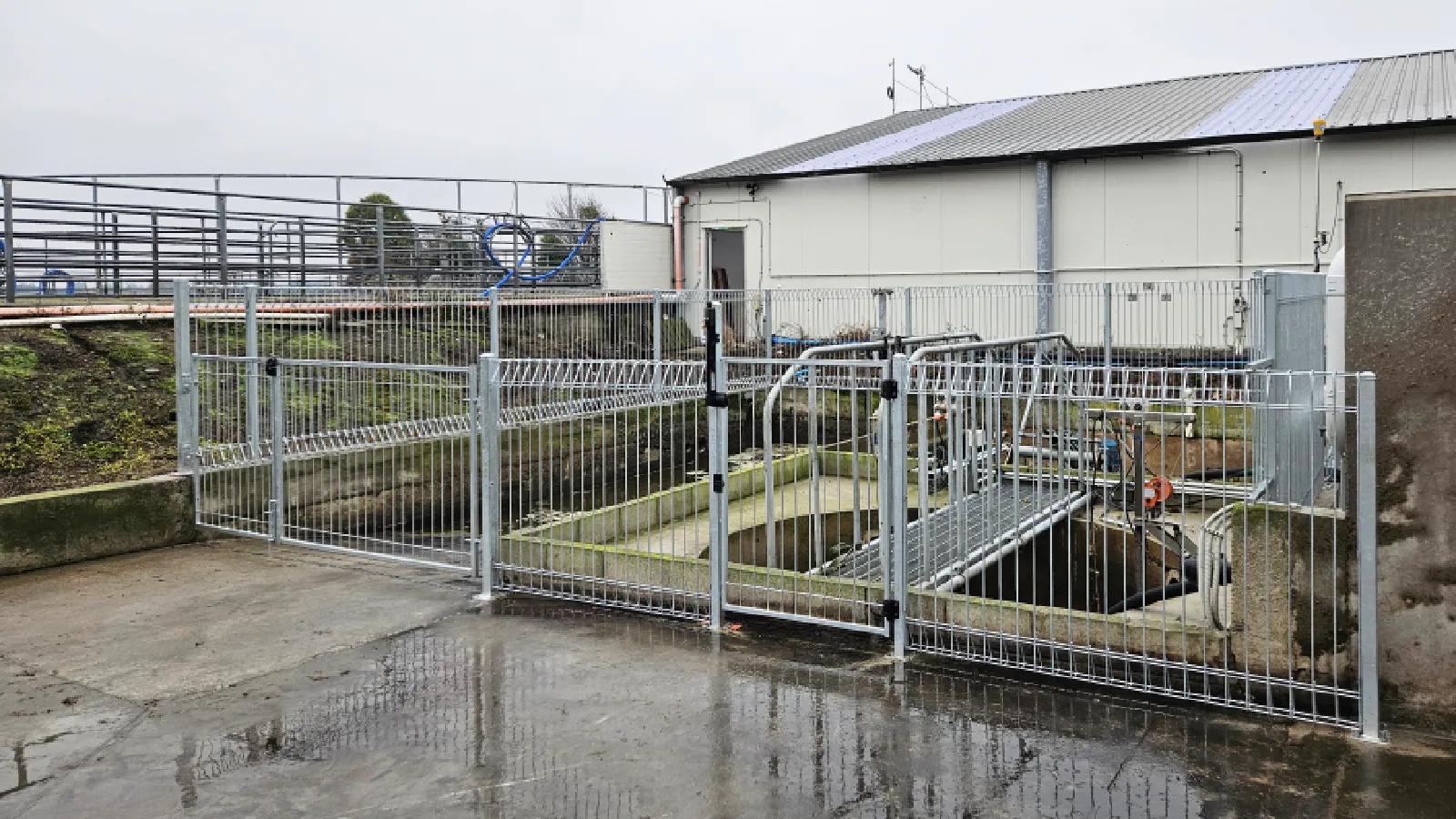 GATES