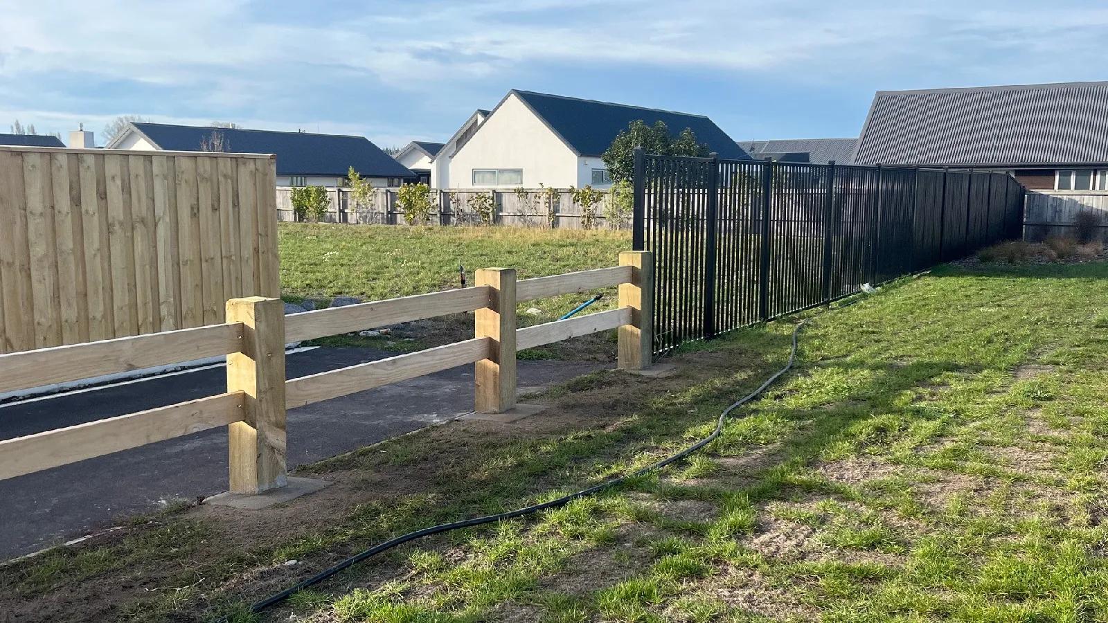 TIMBER POST & RAIL